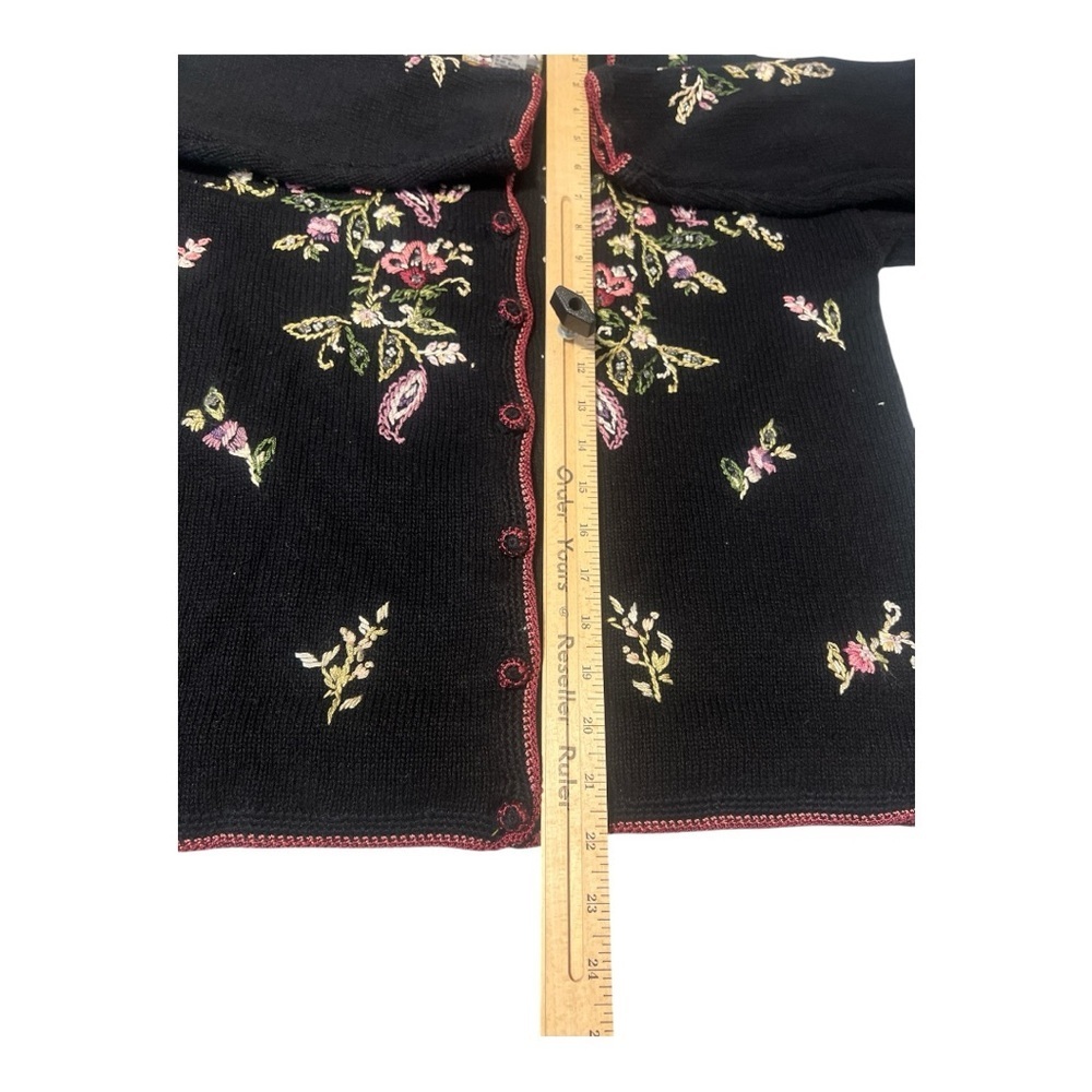 Vintage Heirloom Collectibles Floral Embroidered Cottagecore Boho Cardigan CA1 - Picture 7 of 7
